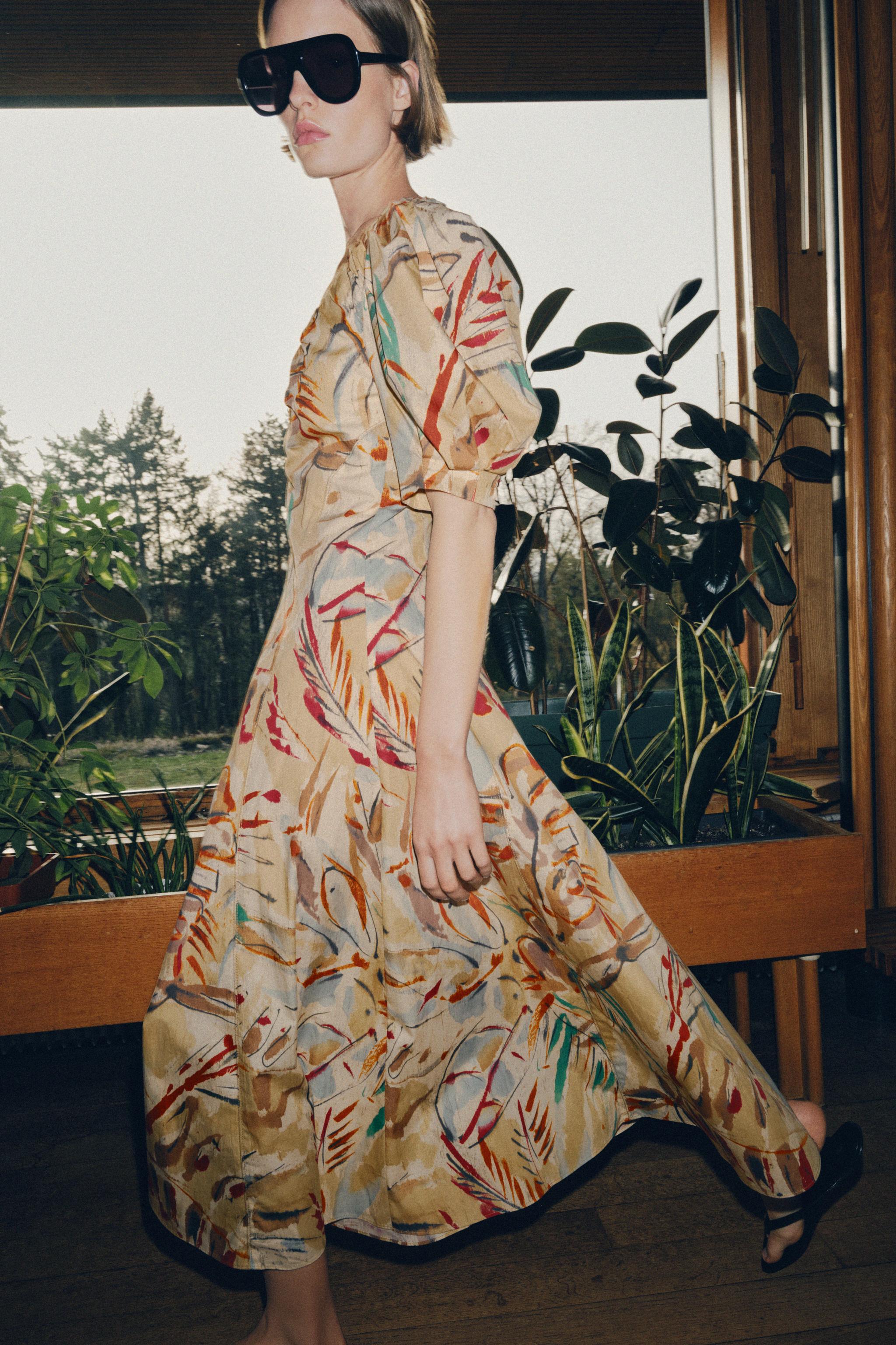 BALLOON SLEEVE PRINTED MIDI DRESS